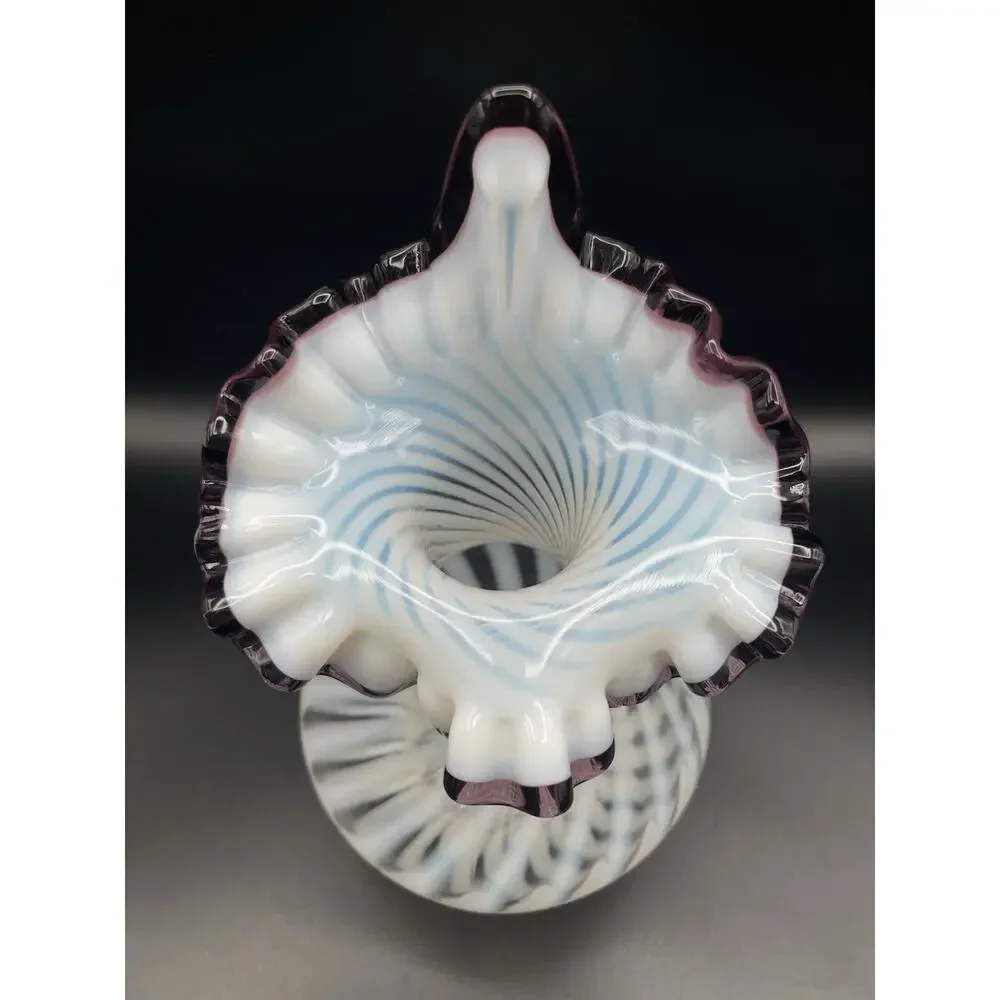 Fenton White Spiral Optic Opalescent Amethyst Crest Jack In The Pulpit Vase 9”